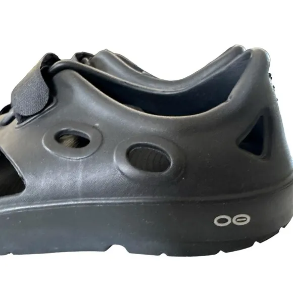 OOFOS OOCANDOO BLACK OUTDOOR SHOES SIZE 10