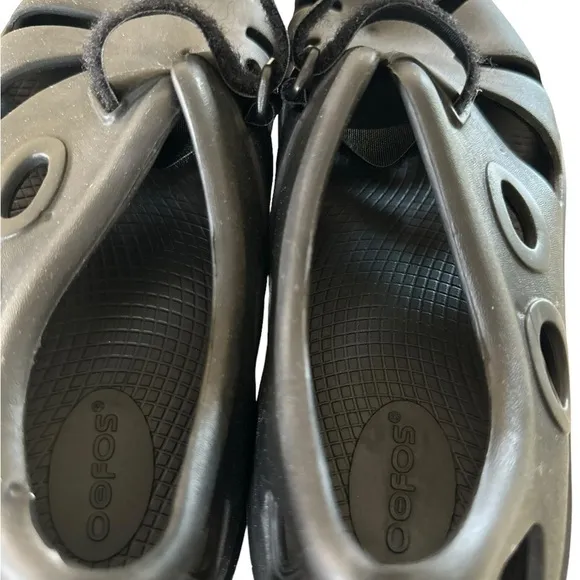OOFOS OOCANDOO BLACK OUTDOOR SHOES SIZE 10