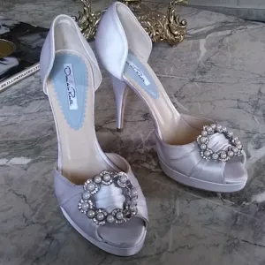 Oscar de la Renta satin shoes