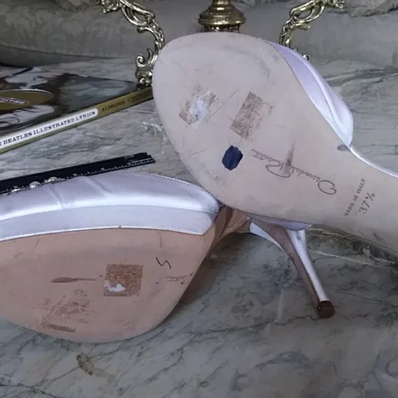 Oscar de la Renta satin shoes