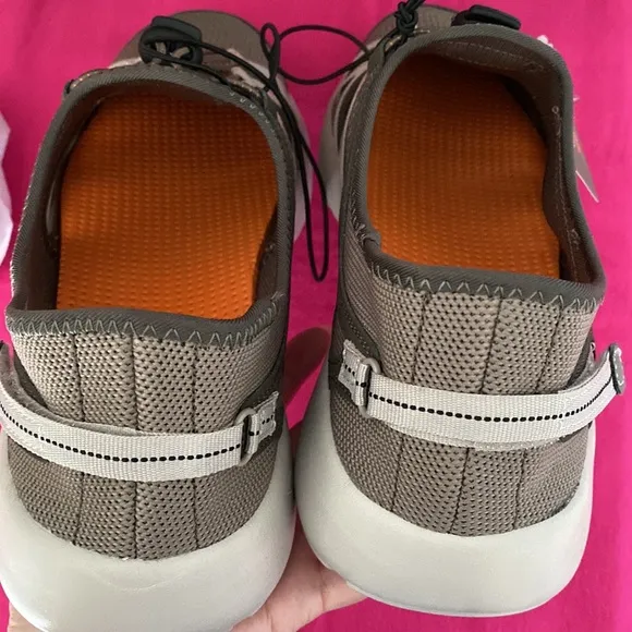 Outdoor  men’s shoes light weight,  COMFORT FOOTBED
