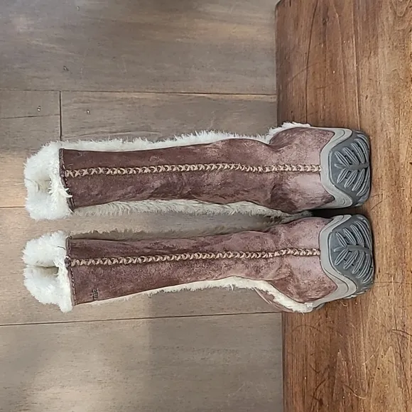 Patagonia Boots Women's sz 6 Lugano Espresso Suede Waterproof Tall Snow Boots