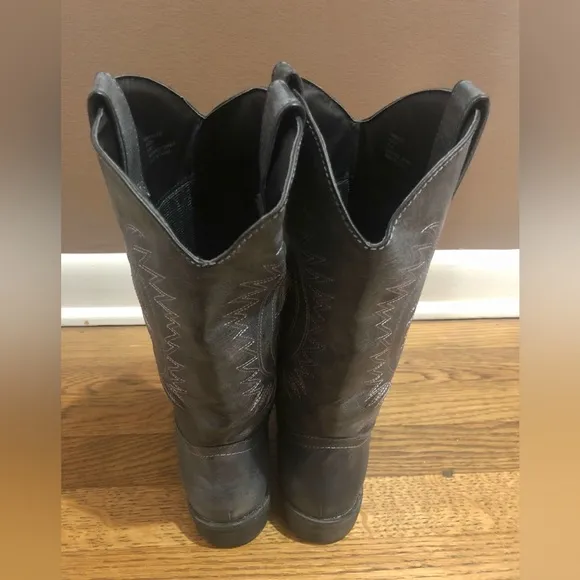 Rampage Women’s Gray Western Boots Sz 8.5