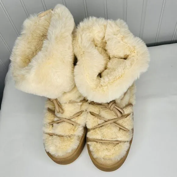 RARE H&amp;M Faux fur Icon Snow Boots Sz 10 Lace Up Soft Biege Boho Soft Fluffy