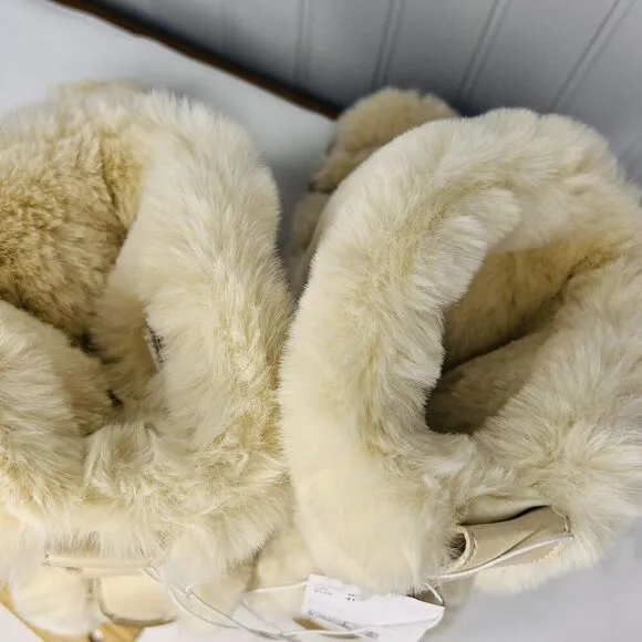 RARE H&amp;M Faux fur Icon Snow Boots Sz 10 Lace Up Soft Biege Boho Soft Fluffy