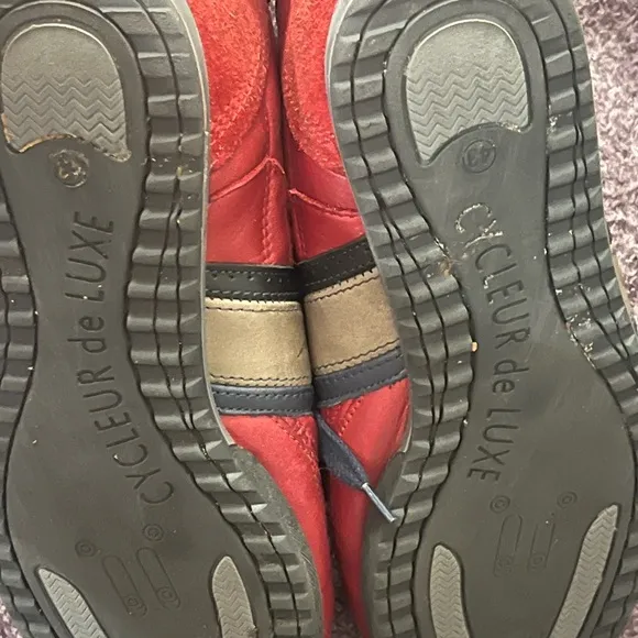 Red and Black Athletic Shoes with Leather Finish - CYCLEUR de LUXE SIZE 43 / 10