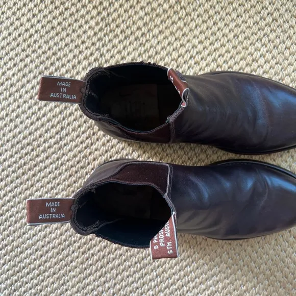 R.M Williams Men’s Chelsea Boots in brown Sz 9H (extra wide)