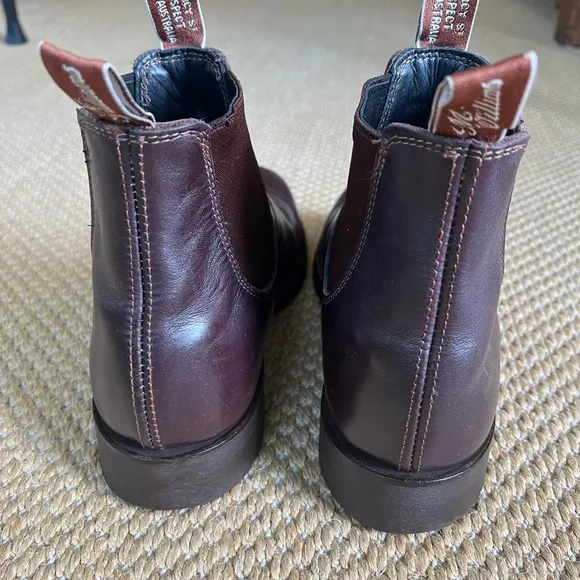 R.M Williams Men’s Chelsea Boots in brown Sz 9H (extra wide)