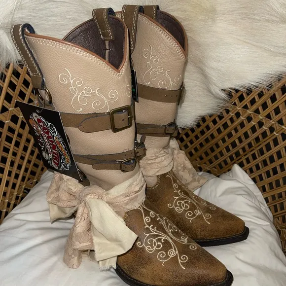 Rockin Country Women's Embroidered Western Boots - Brown and Cream