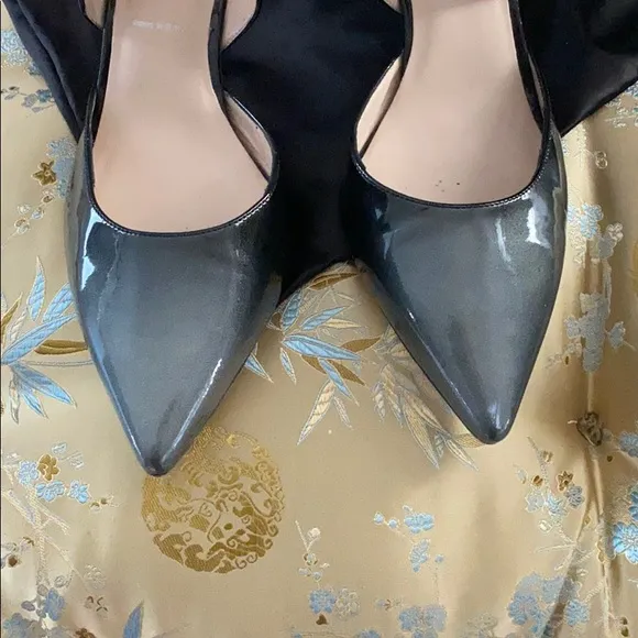 RON WHITE Heel.  Patent Leather. Cross straps. Steel gray to black. Size 39