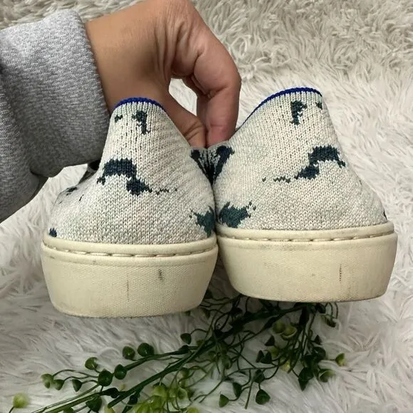 Rothys Sea Green Shibori Sneakers Shoes Rare Womens size 8 Comfy Sustainable