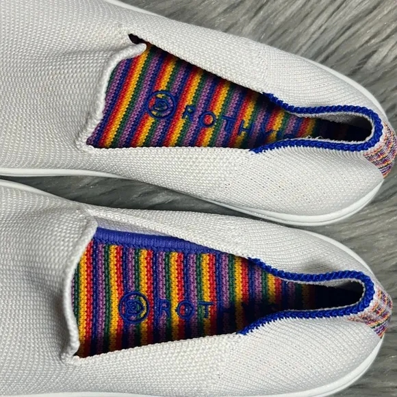 Rothys The Kids Sneaker Youth Kids White Rainbow Accents Slip On Shoes Size 2