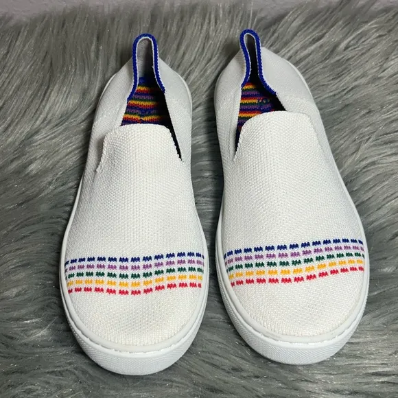 Rothys The Kids Sneaker Youth Kids White Rainbow Accents Slip On Shoes Size 2