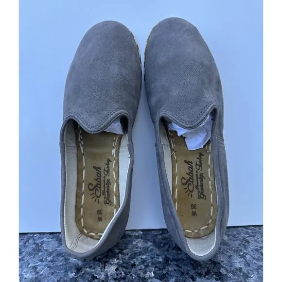 Sabah Women’s Size 39 US Sz 8.5 Slip On Shoes Gray Leather