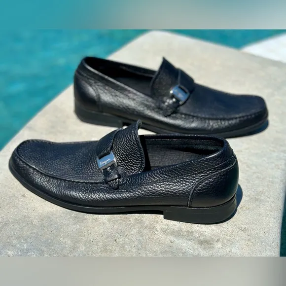 Salvatore Ferragamo Men's Black Pebble Leather Slip-On Loafers. Size 8