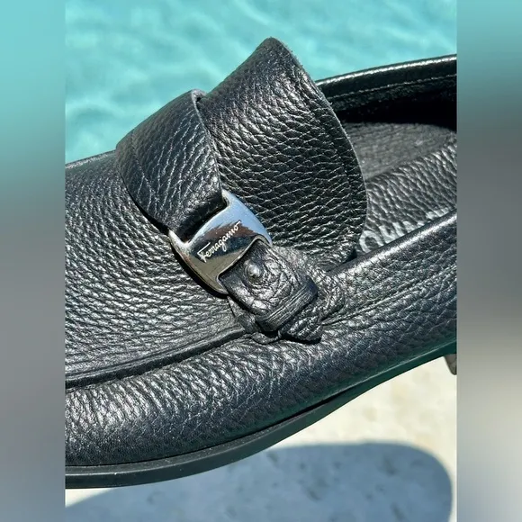 Salvatore Ferragamo Men's Black Pebble Leather Slip-On Loafers. Size 8