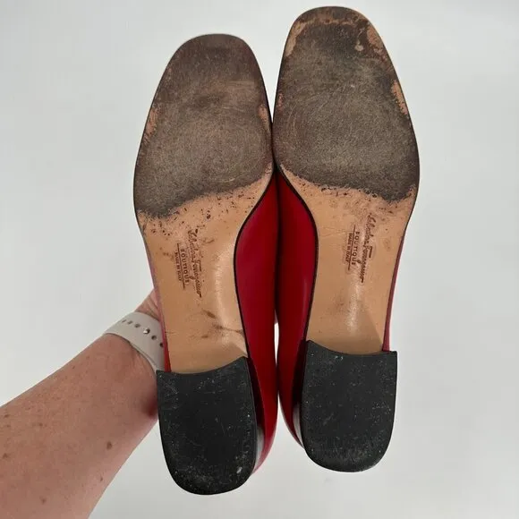 Salvatore Ferragamo Red Leather Cap Toe Bow Block Heel Vintage 6.5 Heel Shoes