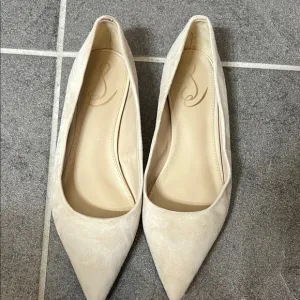 Sam Edelman women’s 8.5 WANDA POINTED TOE FLAT Elegant Cream suede Shoes