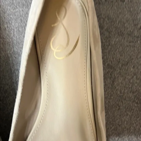 Sam Edelman women’s 8.5 WANDA POINTED TOE FLAT Elegant Cream suede Shoes