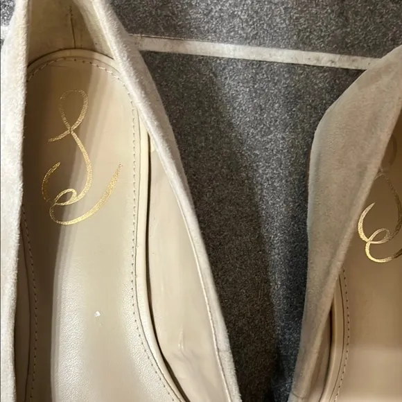 Sam Edelman women’s 8.5 WANDA POINTED TOE FLAT Elegant Cream suede Shoes