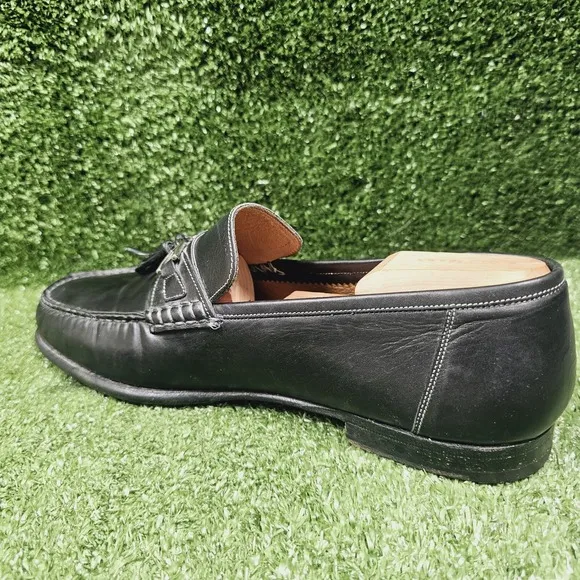 Santoni Black Leather Slip On Tassel Loafer Dress Shoes ITALY Mens Size 10 D