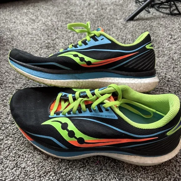 Saucony Endorphin Speed Men's Size 9.5 Running Shoes Black