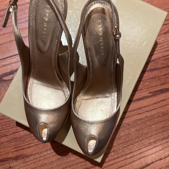 Sergio Rossi gold shoes