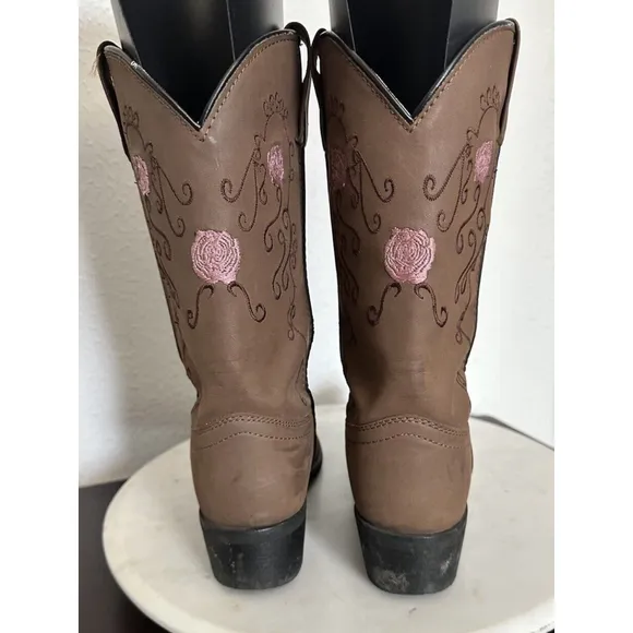 Shyanne Floral Embroidered Cowboy Boots Women’s Size 5D Brown Pink Western Rodeo