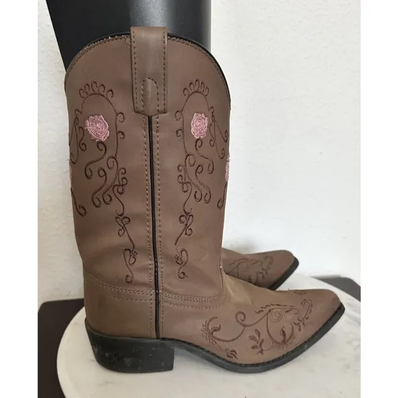 Shyanne Floral Embroidered Cowboy Boots Women’s Size 5D Brown Pink Western Rodeo