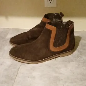 SILVER. STREET boots size 11 men suela de goma