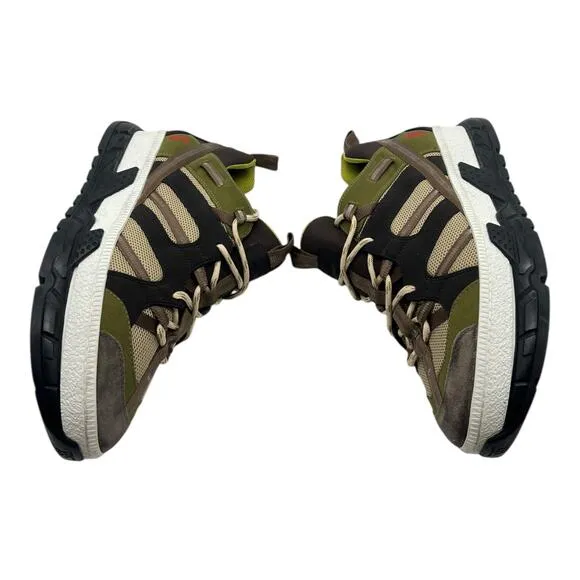 Size 13US - Burberry TB Union Men's Hiking Sneaker