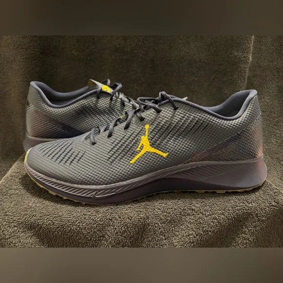 Size 14.5 - Jordan Vapor Edge TF SMU Michigan Wolverines