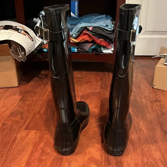 size 8 Hunter Tall Gloss Black Rain Boots Women’s