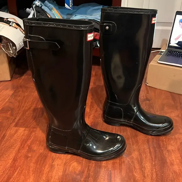 size 8 Hunter Tall Gloss Black Rain Boots Women’s