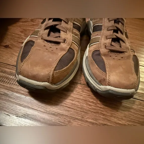 Skechers Men Respected Edgemere 204330 Desert Leather Brown Shoes Sneakers 9.5