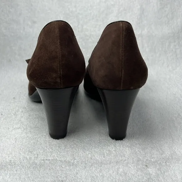Sofft, brown suede peep  toe with flower embellishment, 3 inch heel like new