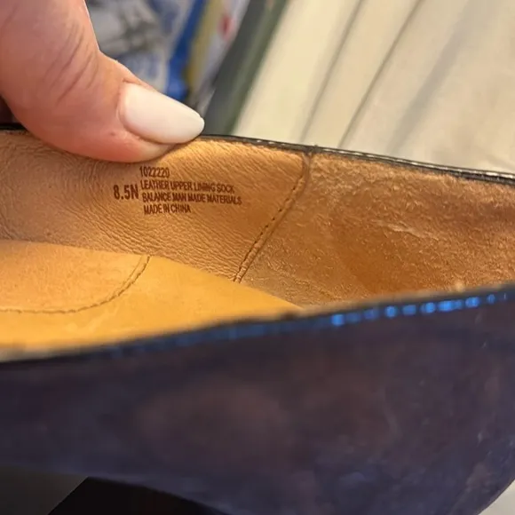 Sofft, brown suede peep  toe with flower embellishment, 3 inch heel like new