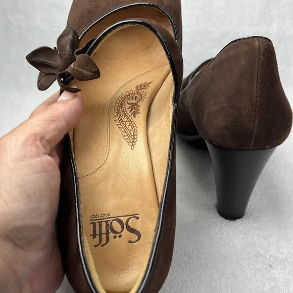 Sofft, brown suede peep  toe with flower embellishment, 3 inch heel like new