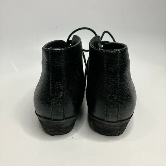 Softwalk women’s Ramsey ankle boots black size 8N