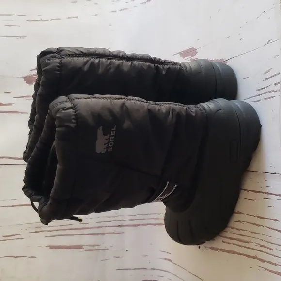 Sorel 5 black snow rain youth boots