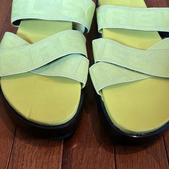 Sorel | Bolt &amp; Black Roaming Sport Slip On Sandal Size 11 Outdoor