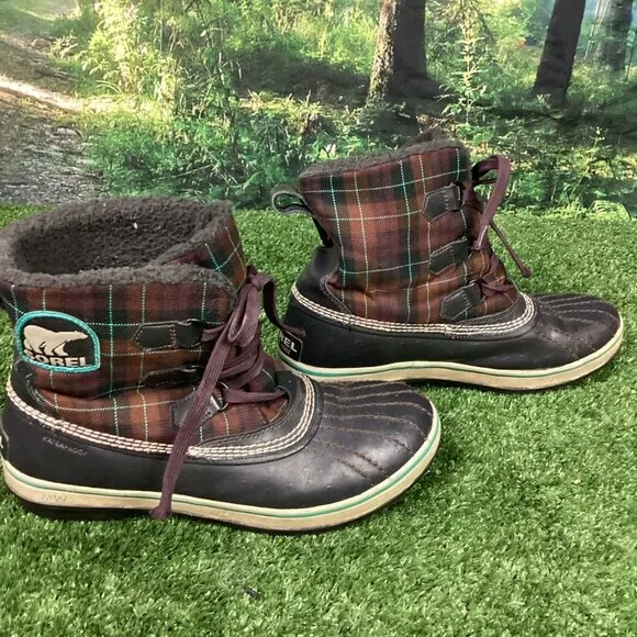 Sorel Boots Black Red Tartan Plaid 41.5