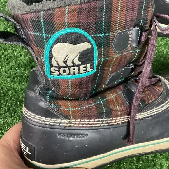 Sorel Boots Black Red Tartan Plaid 41.5