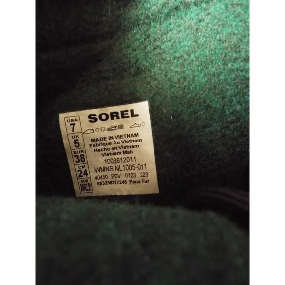 SOREL Boots Womens 7 Black Caribou Lug Waterproof Insulated Snow Boots NWT
