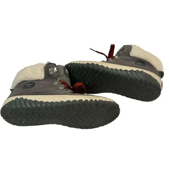 Sorel Gray and Red Women's waterproof boots