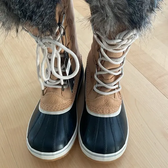 Sorel Joan of Arctic Snow Boots NWT size 10