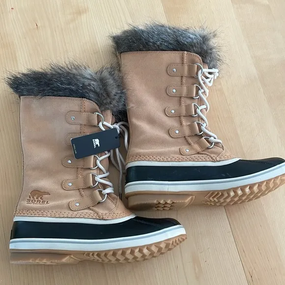 Sorel Joan of Arctic Snow Boots NWT size 10