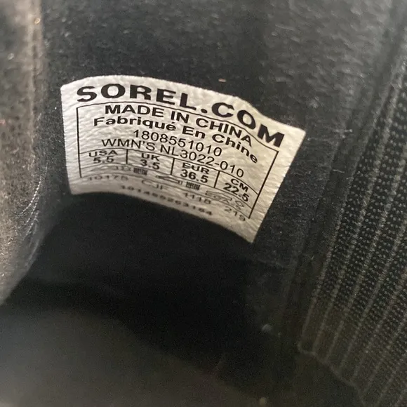 SOREL Joan of the Arctic Wedge II Chelsea Boots in Black NWOB Size 5.5