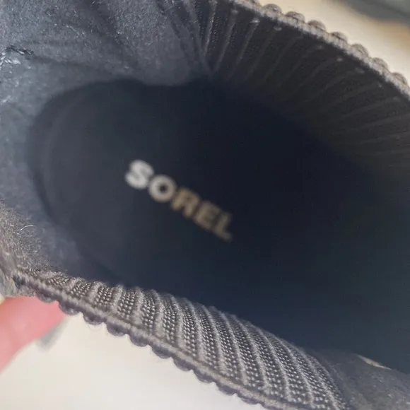 SOREL Joan of the Arctic Wedge II Chelsea Boots in Black NWOB Size 5.5