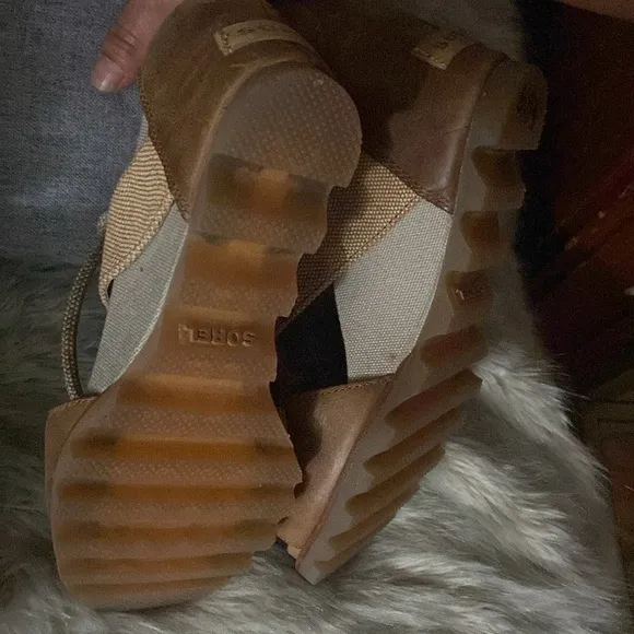 Sorel Joanie Sandals Womens 8.5 Tan Leather Lace Up Gladiator Peep Toe RARE!!!